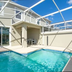 Stylish 4Bd w Lake View Pool and Kids Themed Room 1020