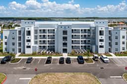 Lake view Near Disney Resort w Lazy River 108