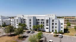Stylish 2BR Condo by Disney Storey Lake 306 4731