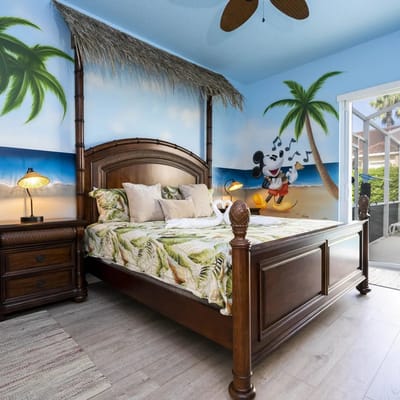 Luxurious 4BR w/ Private Pool in Tuscan Hills 313