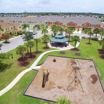 4BR Grill, Resort Pool & Kids Rooms Near Disney 5129