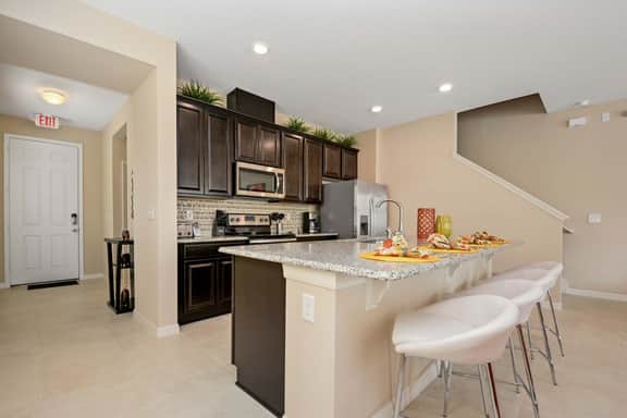 Modern Villa, Prime Location! 4Bds Townhouse 5126