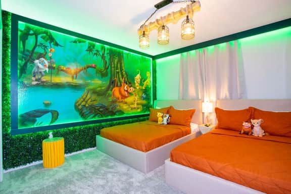 Fabulous 4Bedroom Pool Resort Close to Disney 4289