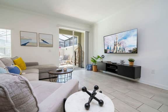 Vibrant 5BD Pool Home Near Disney at Storey Lake