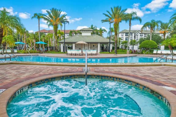 Deluxe 3Bd Condo Near OCCC @ Vista Cay Resort 404