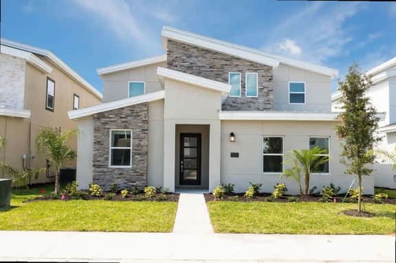 Spacious 7Bd w Pool Spa and Game Room Near Disney