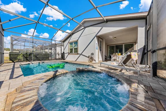 5Bd Villa Private Pool & Spa at Solara Resort 1820
