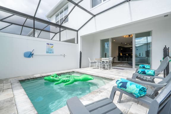 Modern 3Bd Screened Pool at Serenity Resort 17322