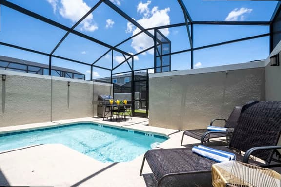 Vibrant 5BD Pool Home Near Disney at Storey Lake