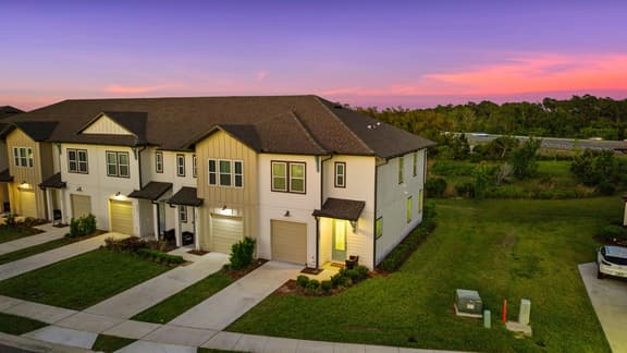 Modern 3BR Near Disney w Gameroom & Free Waterpark